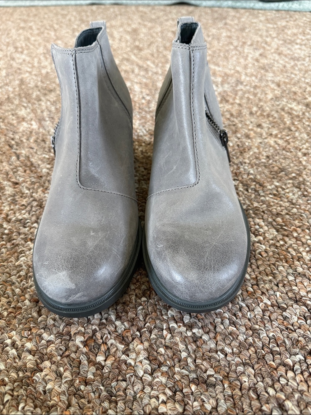 Sorel Gray Leather Ankle Booties